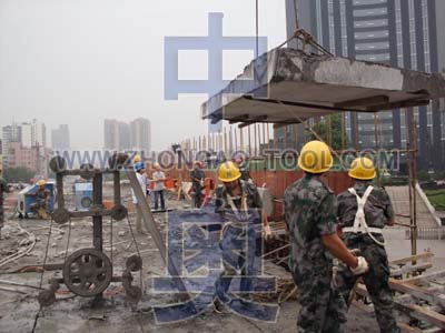 �����и����